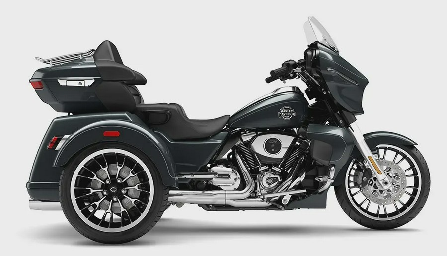 2026 Harley-Davidson® Street Glide 3 Limited Iron Horse Metallic Chrome Trim