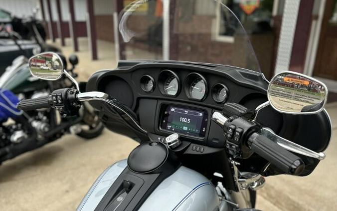 FLHTCUTG 2023 Tri Glide® Ultra