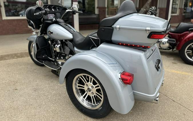 FLHTCUTG 2023 Tri Glide® Ultra