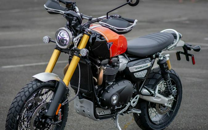 2024 Triumph Scrambler 1200 XE Baja Orange / Phantom Black