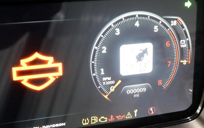 2025 Harley-Davidson® FLHX - Street Glide®