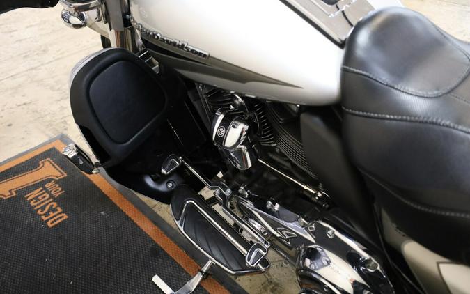 FLHTKSE 2017 CVO™ Limited