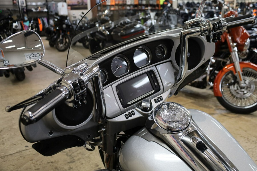 FLHTKSE 2017 CVO™ Limited