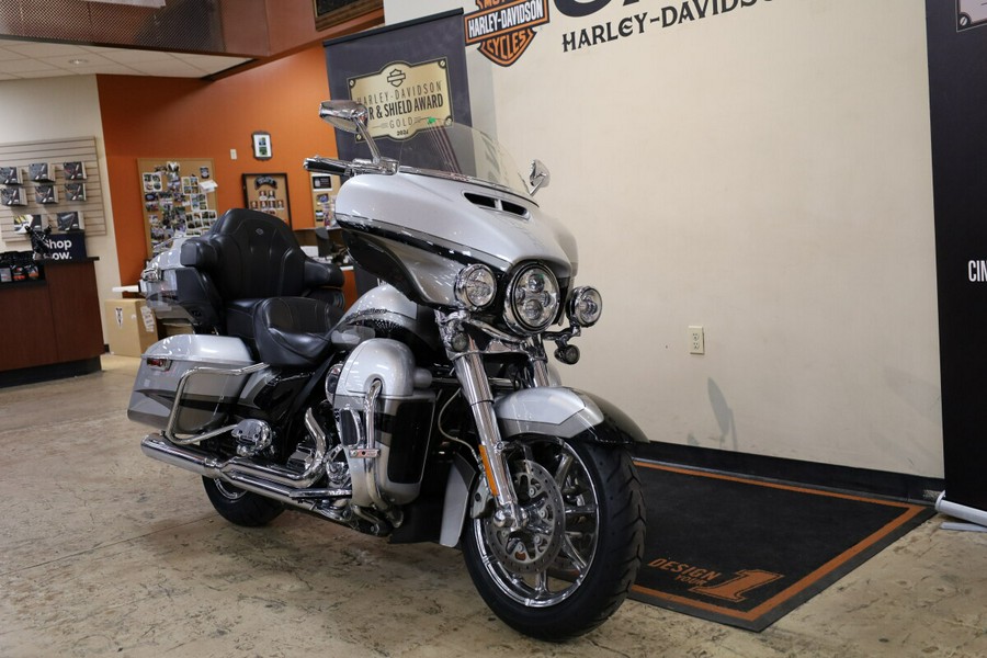 FLHTKSE 2017 CVO™ Limited