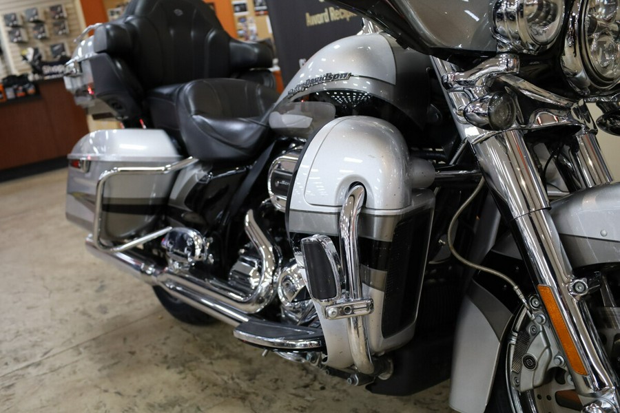 FLHTKSE 2017 CVO™ Limited