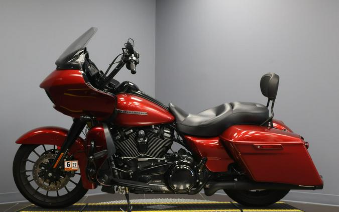 2018 Harley-Davidson® Road Glide® Special Wicked Red
