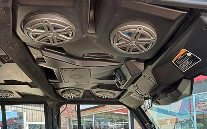 2024 Can-Am Defender MAX Lone Star CAB