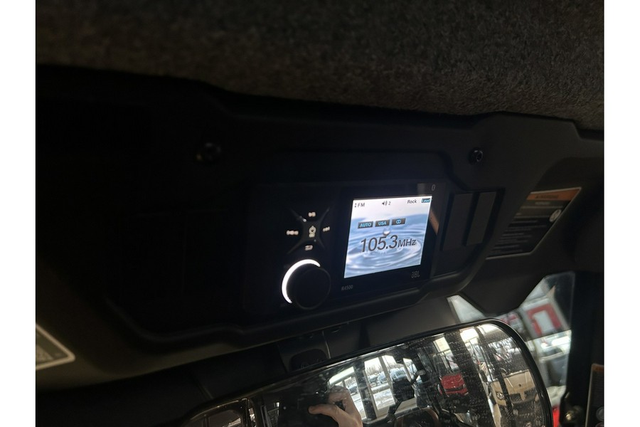 2024 Can-Am SSV DEF MAX LTD 65 HD10 TN 24 Limited HD10