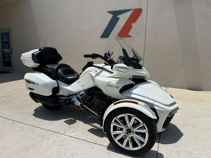 2017 Can-Am® Spyder® F3 Limited 6-Speed Semi-Automatic (SE6)