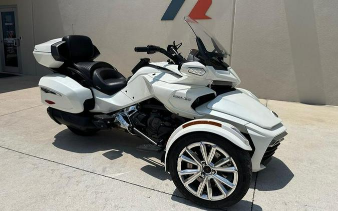 2017 Can-Am® Spyder® F3 Limited 6-Speed Semi-Automatic (SE6)