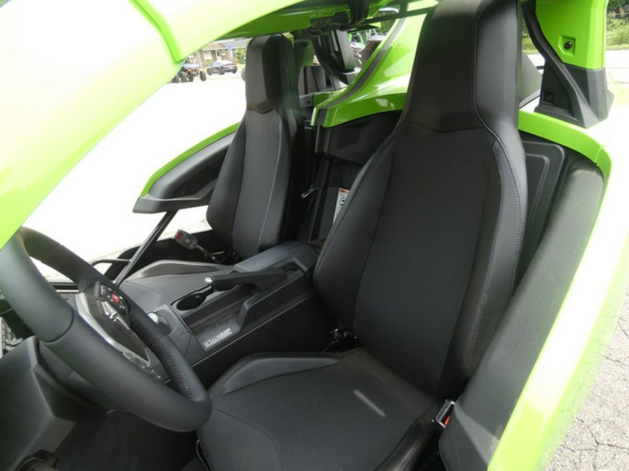2025 Polaris SLINGSHOT SL Autodrive Liquid Lime