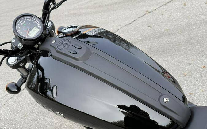 2026 Indian Motorcycle® Scout® Sixty Bobber Black Metallic