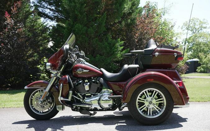 2024 Harley-Davidson® FLHTCUTG - Tri Glide® Ultra