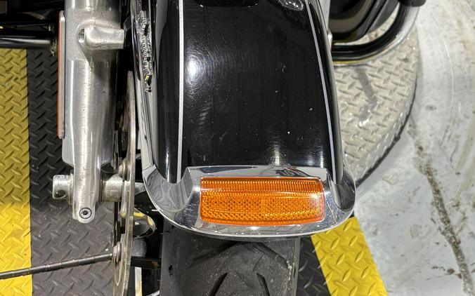 2017 Harley-Davidson Ultra Limited Low Vivid Black
