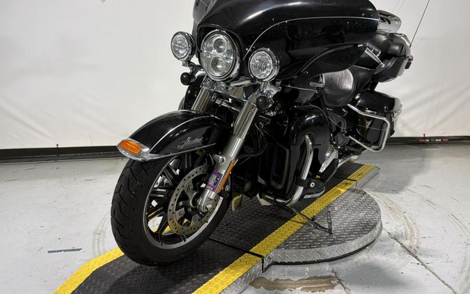 2017 Harley-Davidson Ultra Limited Low Vivid Black