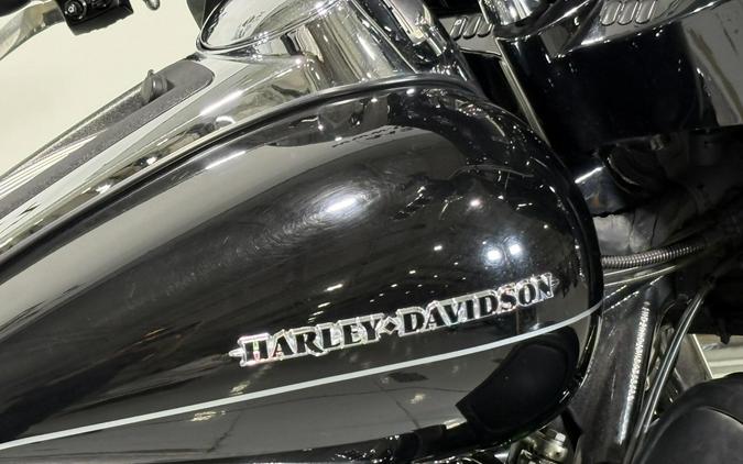 2017 Harley-Davidson Ultra Limited Low Vivid Black