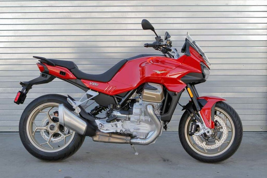 2024 Moto Guzzi V100 Mandello