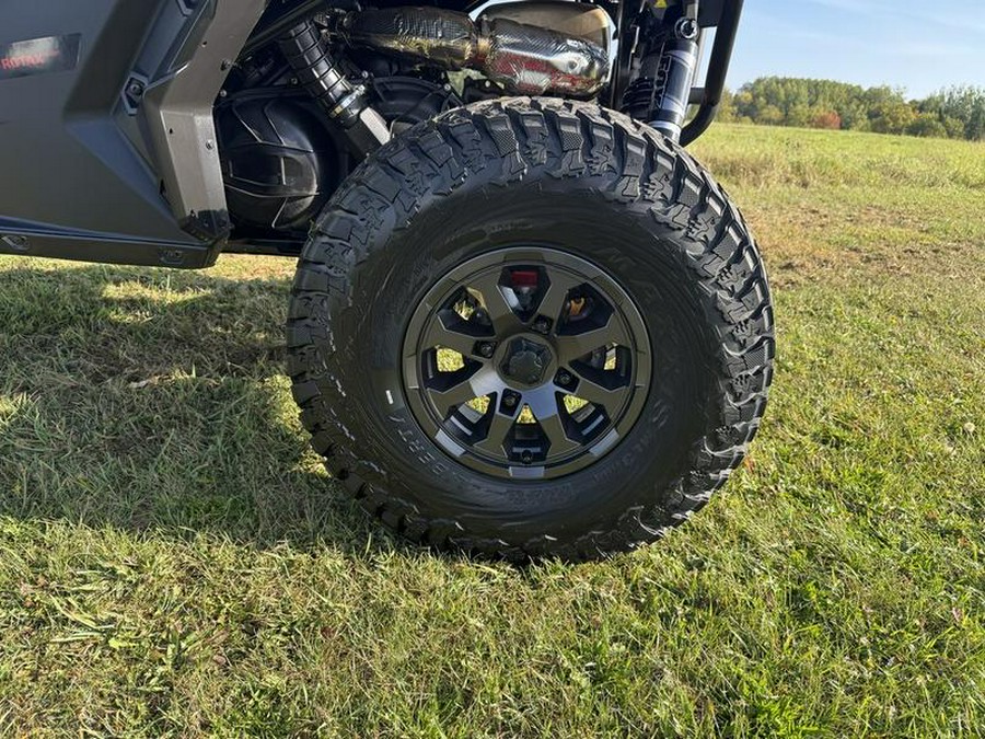 2025 Can-Am® Maverick Sport X rc 1000R