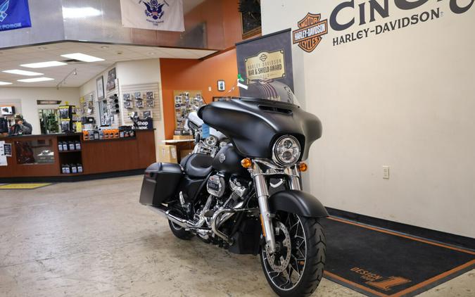 FLHXS 2022 Street Glide® Special