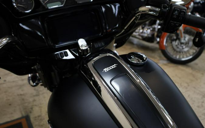 FLHXS 2022 Street Glide® Special