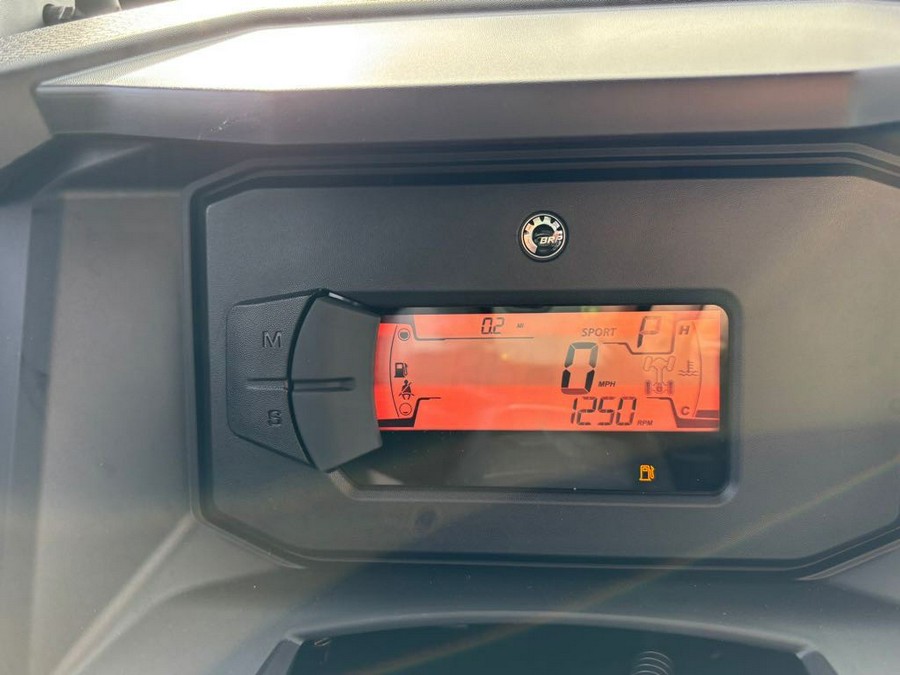 2026 Can-Am Defender Limited HD11