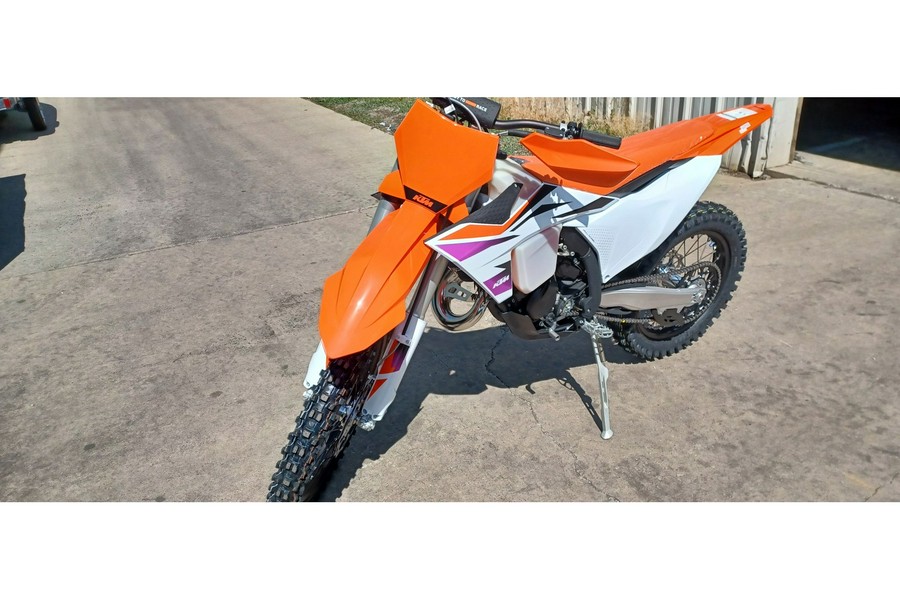 2024 KTM 125 XC