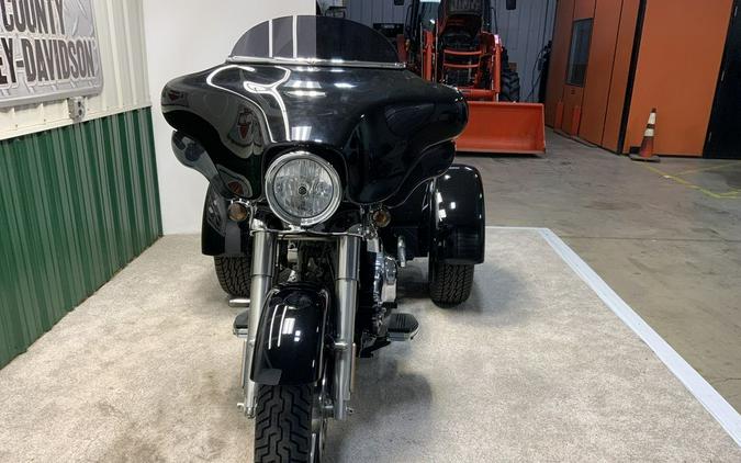 2011 Harley-Davidson® FLHXXX - Street Glide® Trike