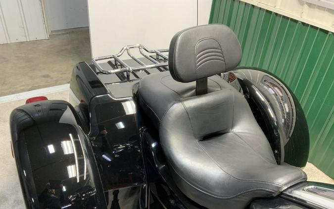 2011 Harley-Davidson® FLHXXX - Street Glide® Trike