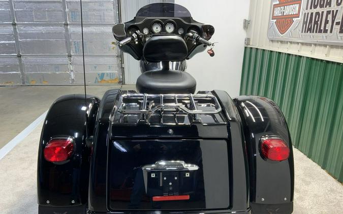 2011 Harley-Davidson® FLHXXX - Street Glide® Trike