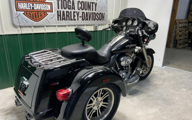 2011 Harley-Davidson® FLHXXX - Street Glide® Trike