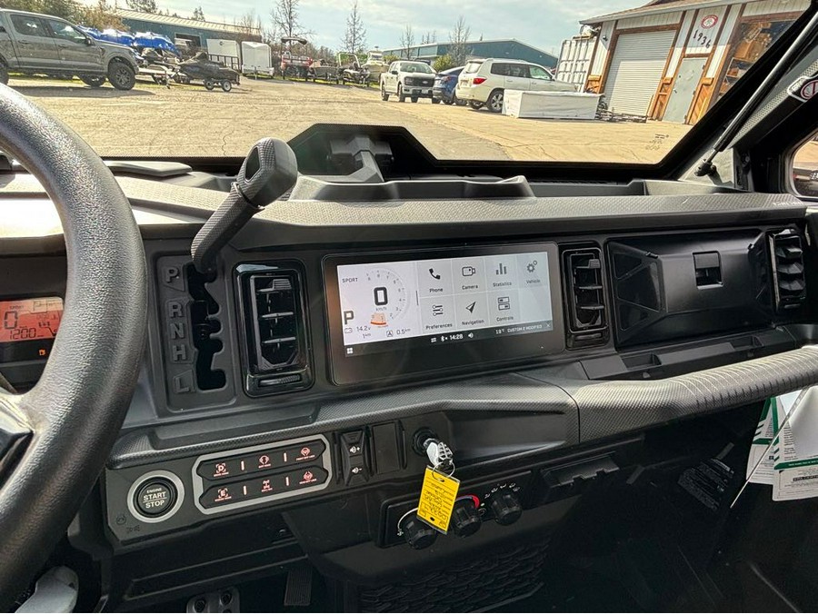 2026 Can-Am Defender MAX Limited HD11