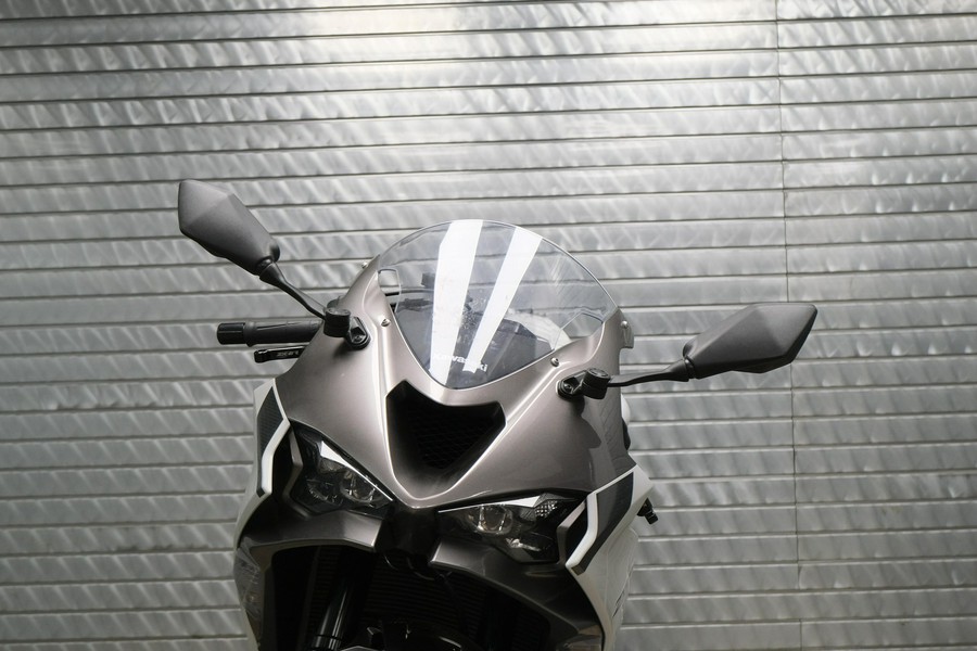 2025 KAWASAKI NINJA ZX-6R