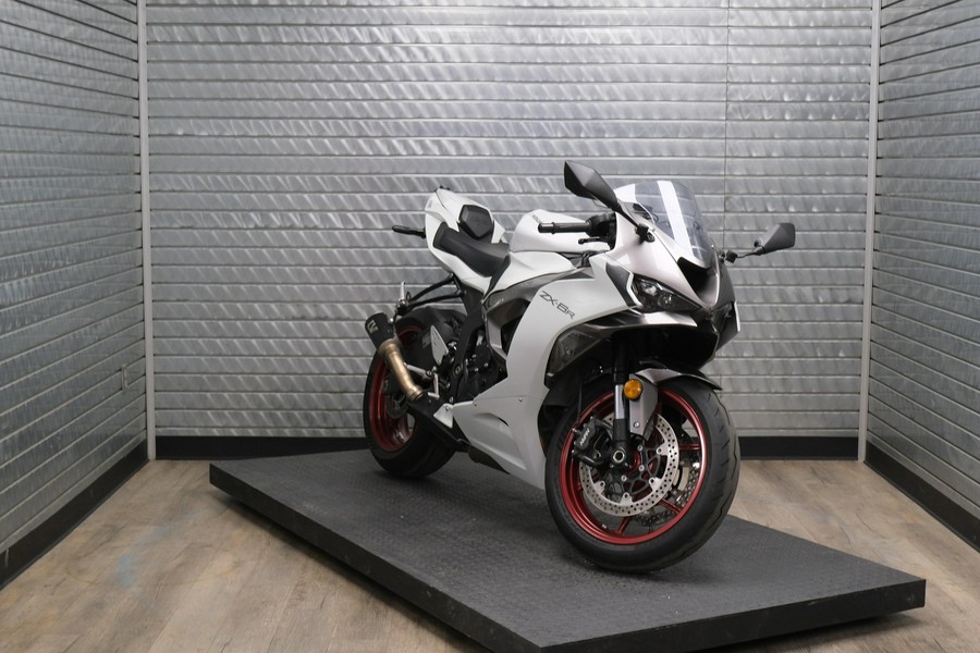 2025 KAWASAKI NINJA ZX-6R