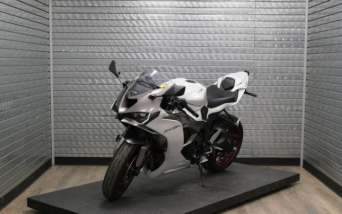 2025 KAWASAKI NINJA ZX-6R