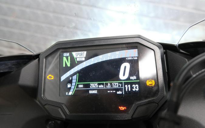 2025 KAWASAKI NINJA ZX-6R