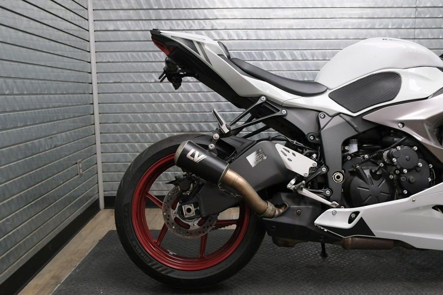 2025 KAWASAKI NINJA ZX-6R