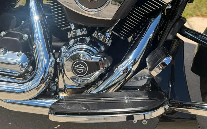 FLTRX 2026 Road Glide