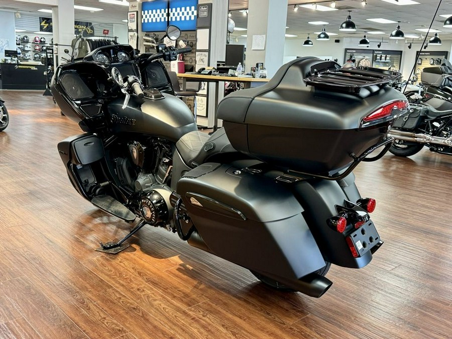 2024 Indian Motorcycle® Pursuit® Dark Horse® with PowerBand Audio Package Black Smoke