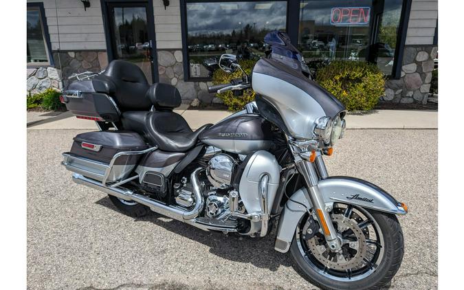 2014 Harley-Davidson® FLHTK Electra Glide Ultra Limited