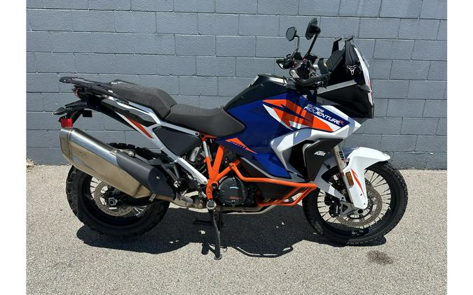 2022 KTM 1290 Super Adventure R Review [29 Fast Facts]