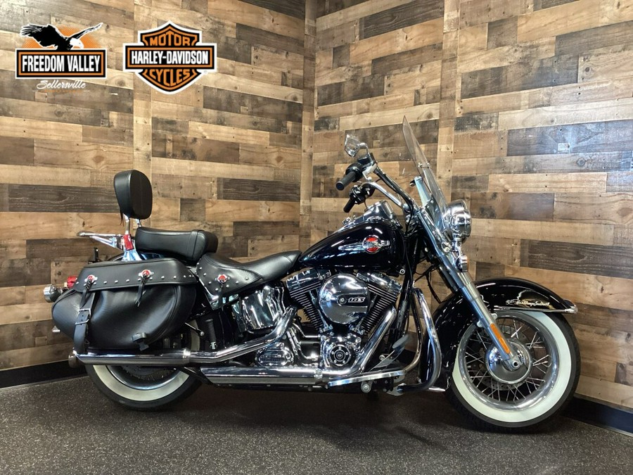 2016 Harley-Davidson Heritage Softail Classic Black FLSTC