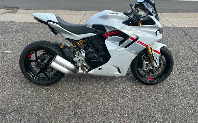 2024 Ducati SuperSport 950 S