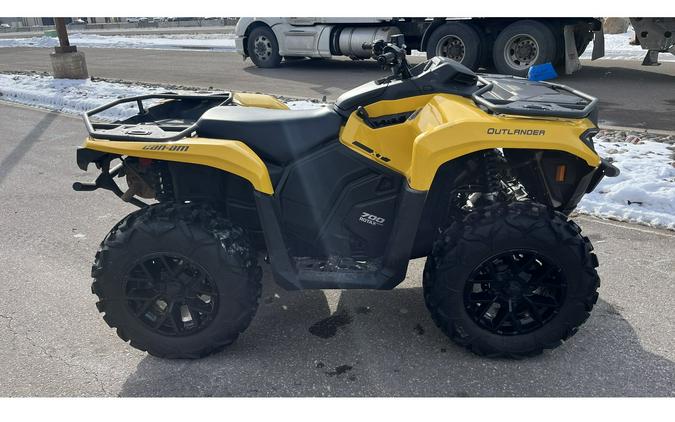 2023 Can-Am OUTLANDER XT 700 - NEO YELLOW