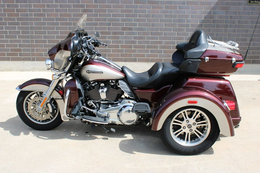 2018 Harley-Davidson® FLHTCUTG - Tri Glide® Ultra