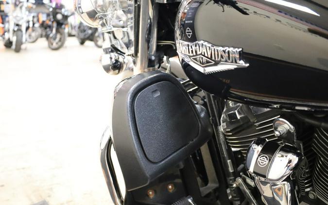 FLHR 2022 Road King®