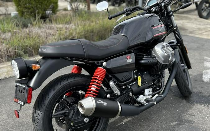 2023 Moto Guzzi V7 Special Edition