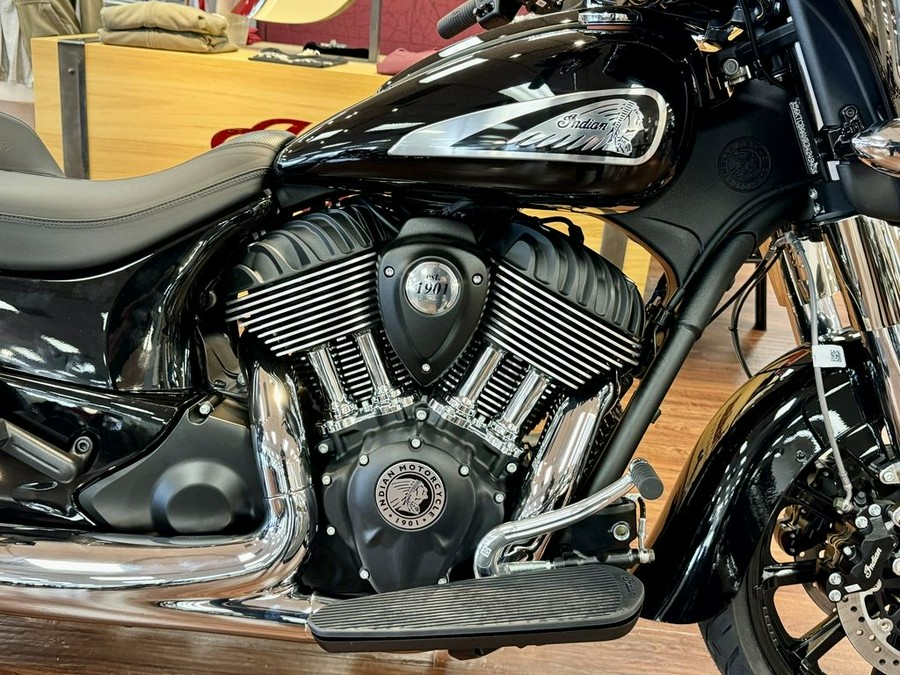 2024 Indian Motorcycle® Chieftain® Black Metallic