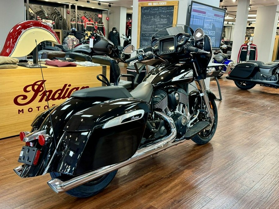 2024 Indian Motorcycle® Chieftain® Black Metallic