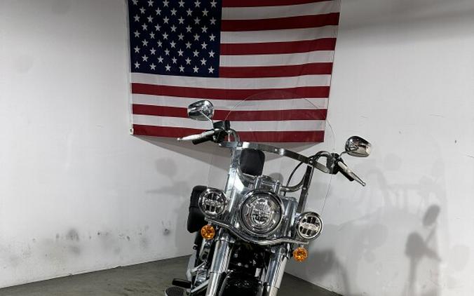 2020 Harley-Davidson Heritage Classic 107 Vivid Black