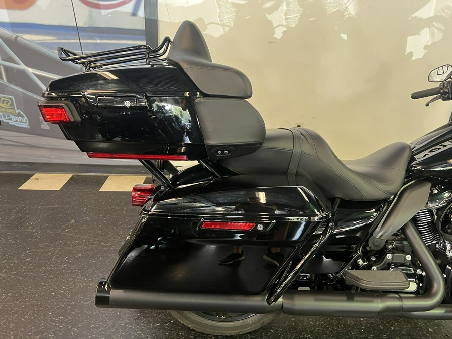 2020 Harley-Davidson Ultra Limited Vivid Black FLHTK